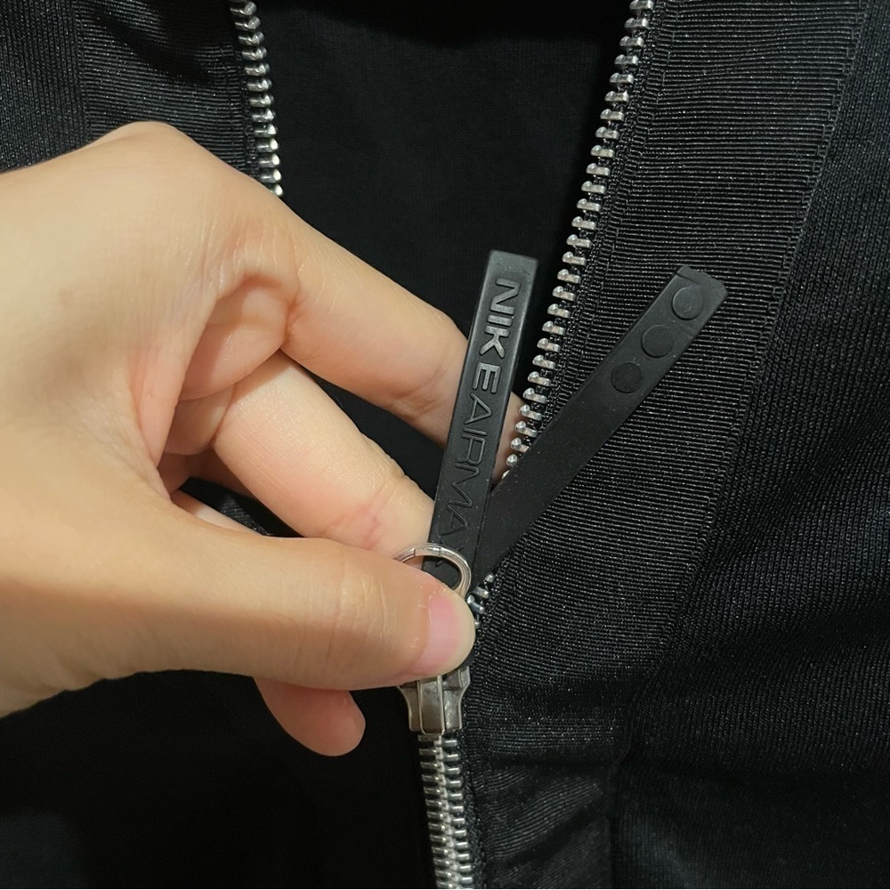 NIKE Air Max Athletic Trendy Everyday Black White Logo Moisture Wicking Jacket - Picture 7 of 8